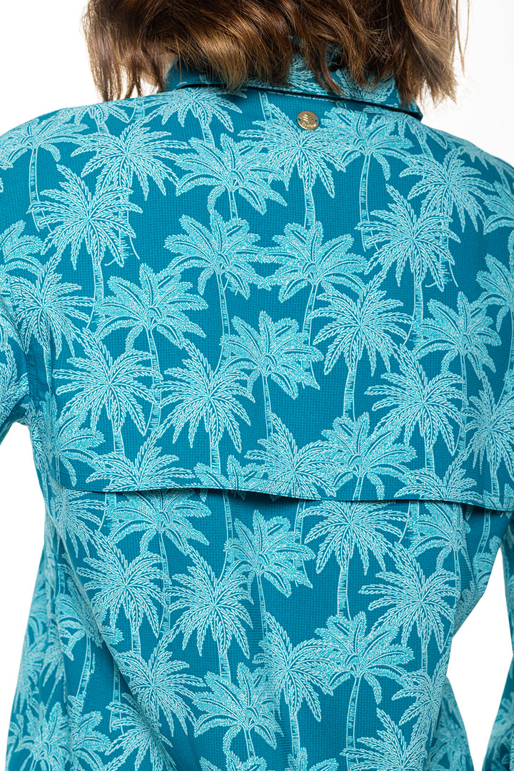 Color_Tahitian Teal Swaying Palms