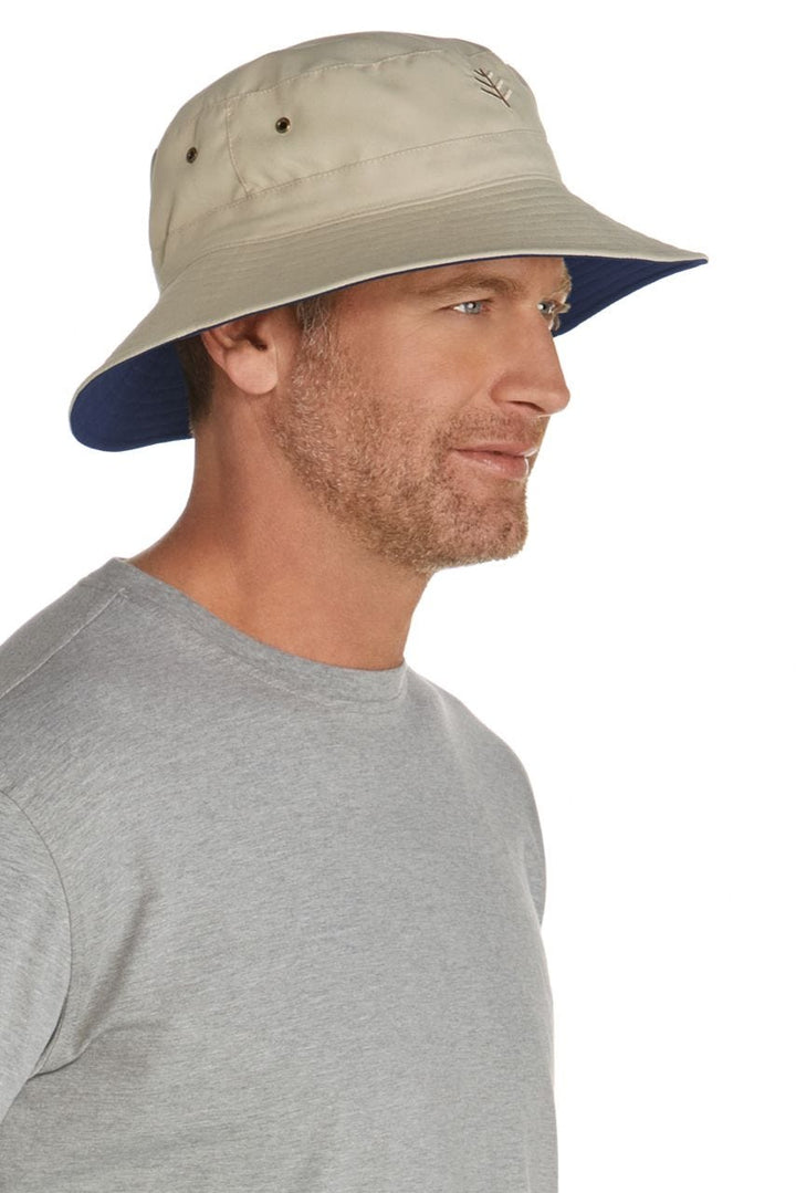 Color_Tan/Navy