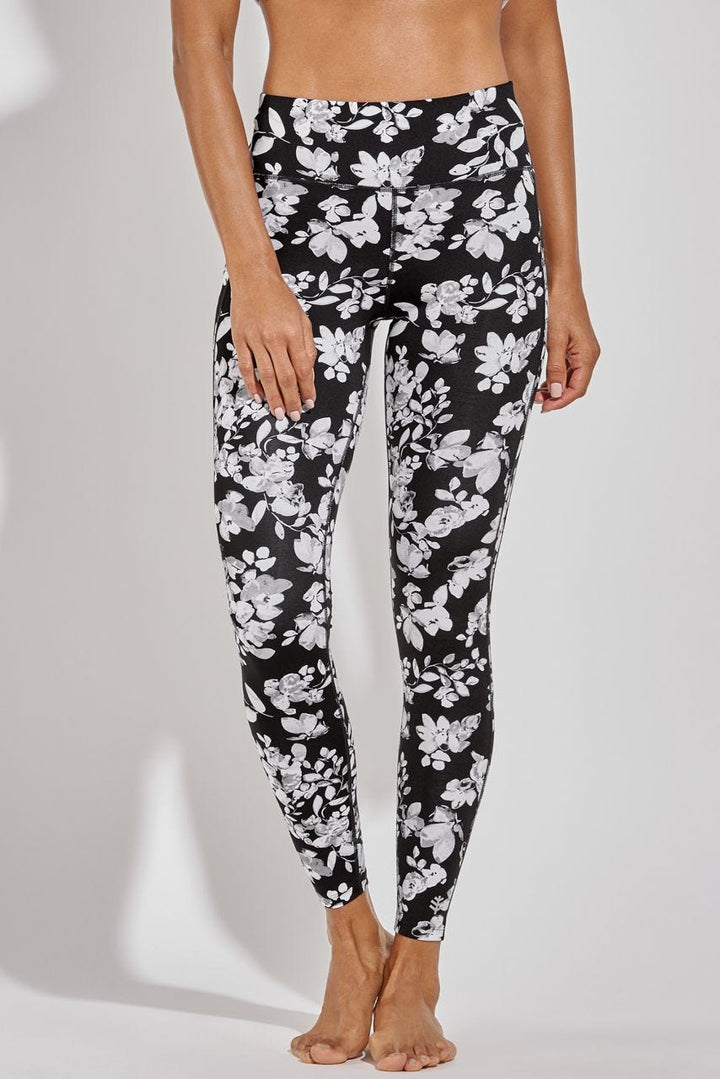 Color_Black Dynamic Floral