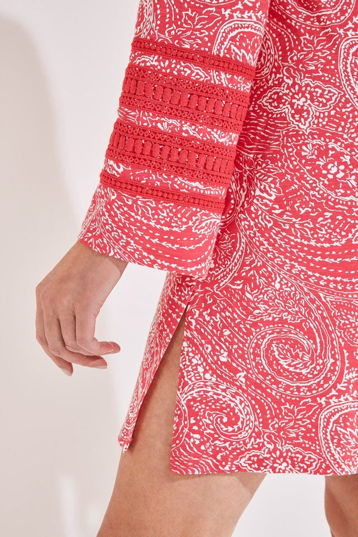 Color_Radiant Coral Delicate Paisley