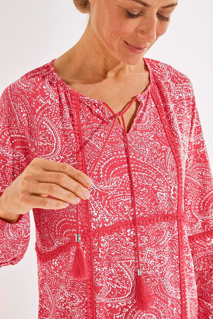 Color_Radiant Coral Delicate Paisley