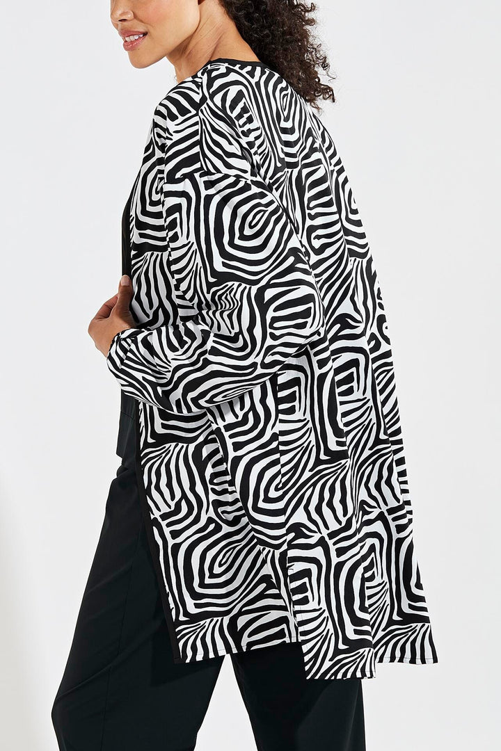 Color_Black/White Mara Abstract Print