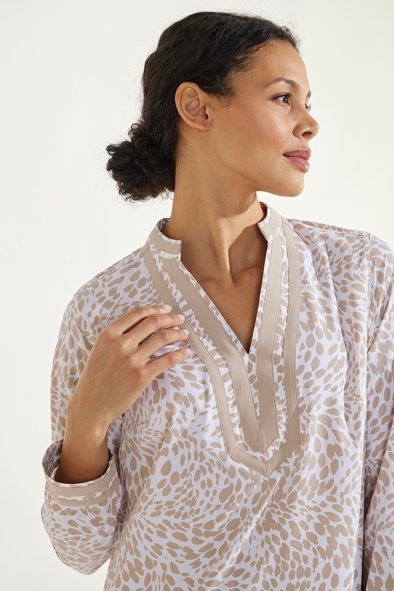 Color_Warm Taupe Audrey Dot